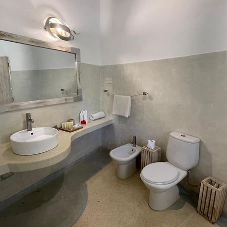 Mawe Zuri Resort Watamu Exterior photo