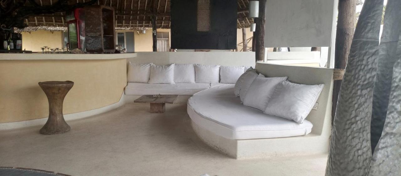 Mawe Zuri Resort Watamu Exterior photo
