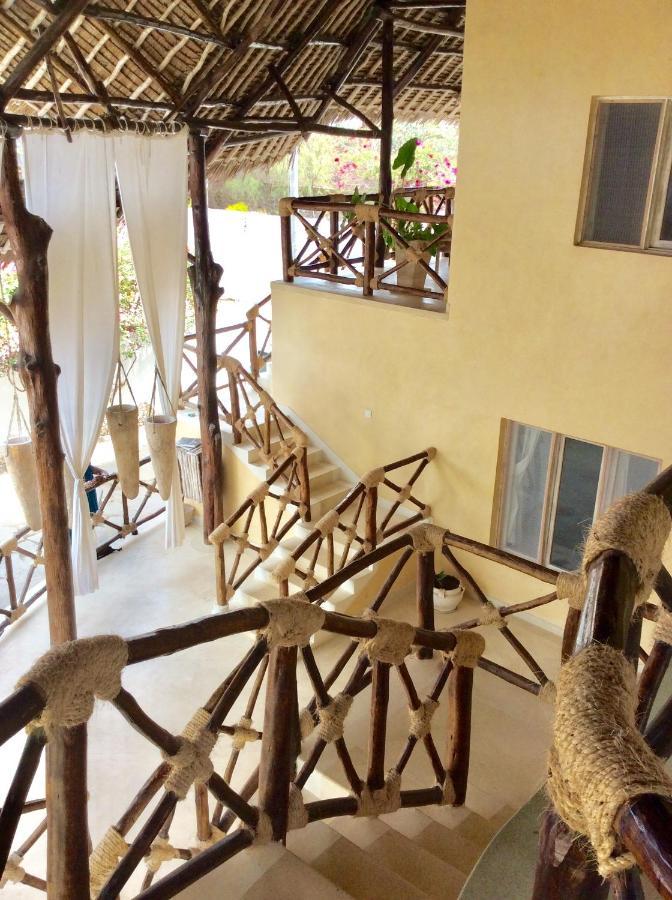 Mawe Zuri Resort Watamu Exterior photo