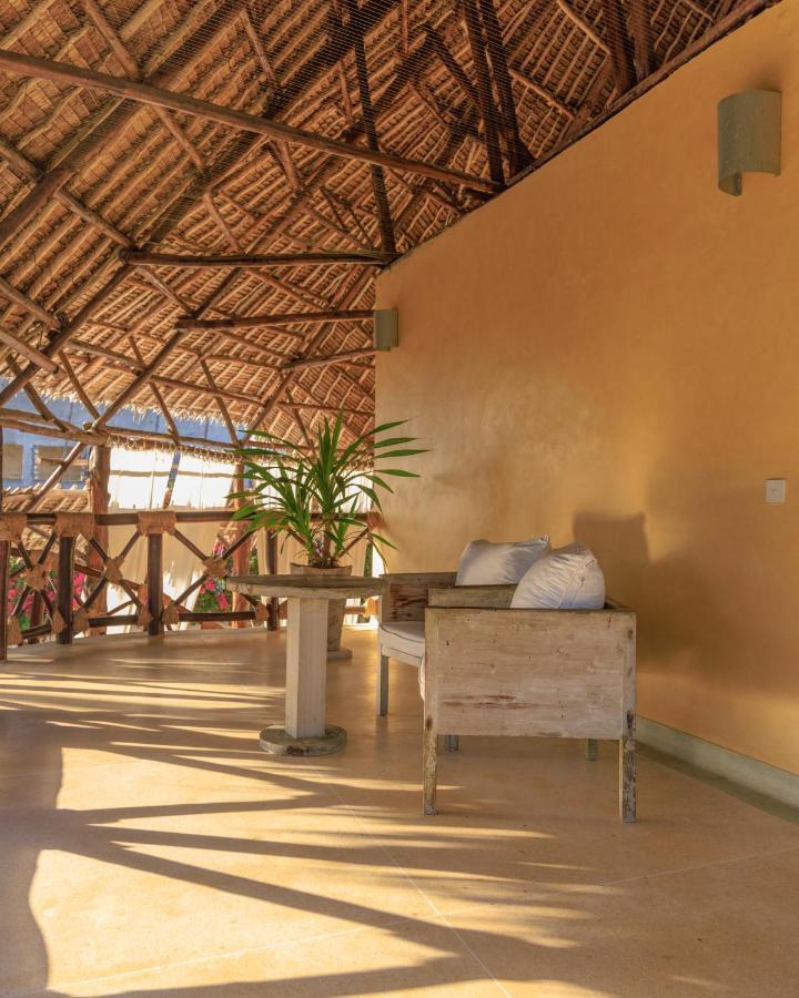 Mawe Zuri Resort Watamu Exterior photo