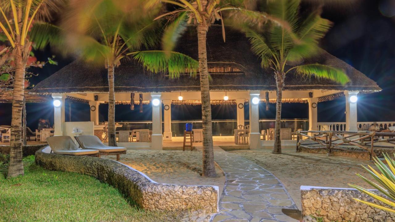 Mawe Zuri Resort Watamu Exterior photo