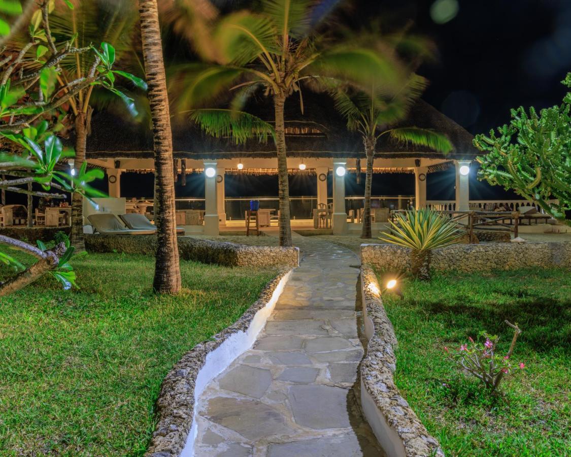 Mawe Zuri Resort Watamu Exterior photo
