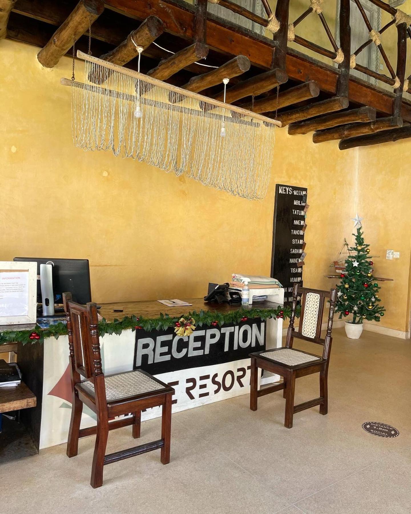 Mawe Zuri Resort Watamu Exterior photo