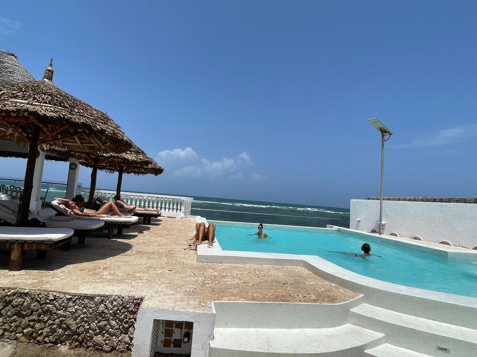 Mawe Zuri Resort Watamu Exterior photo