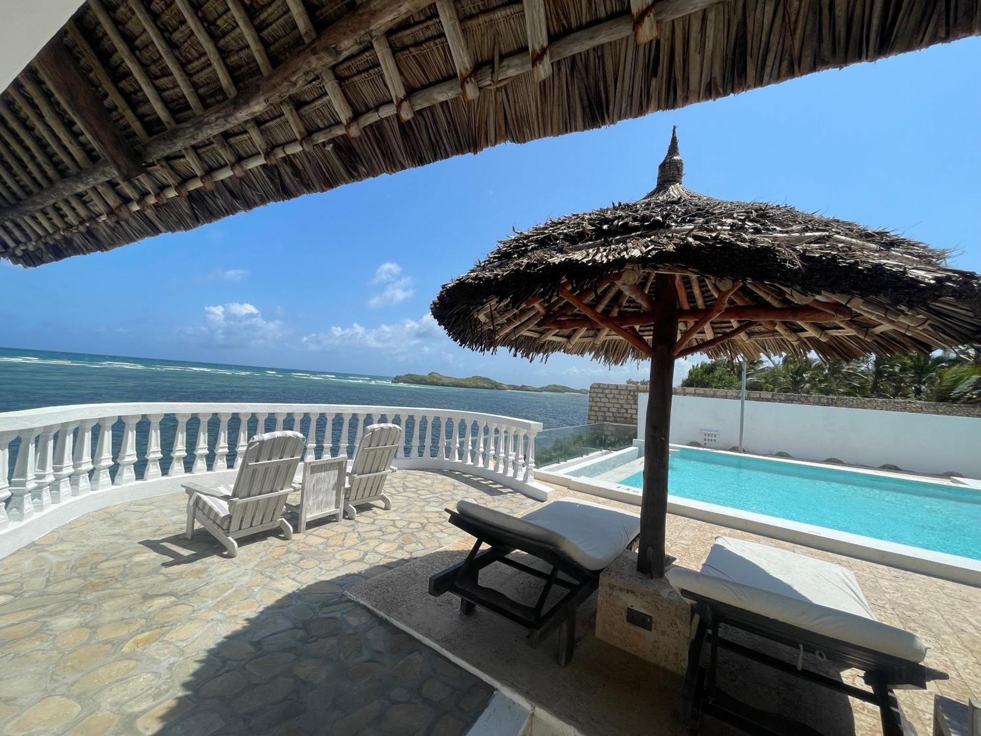 Mawe Zuri Resort Watamu Exterior photo