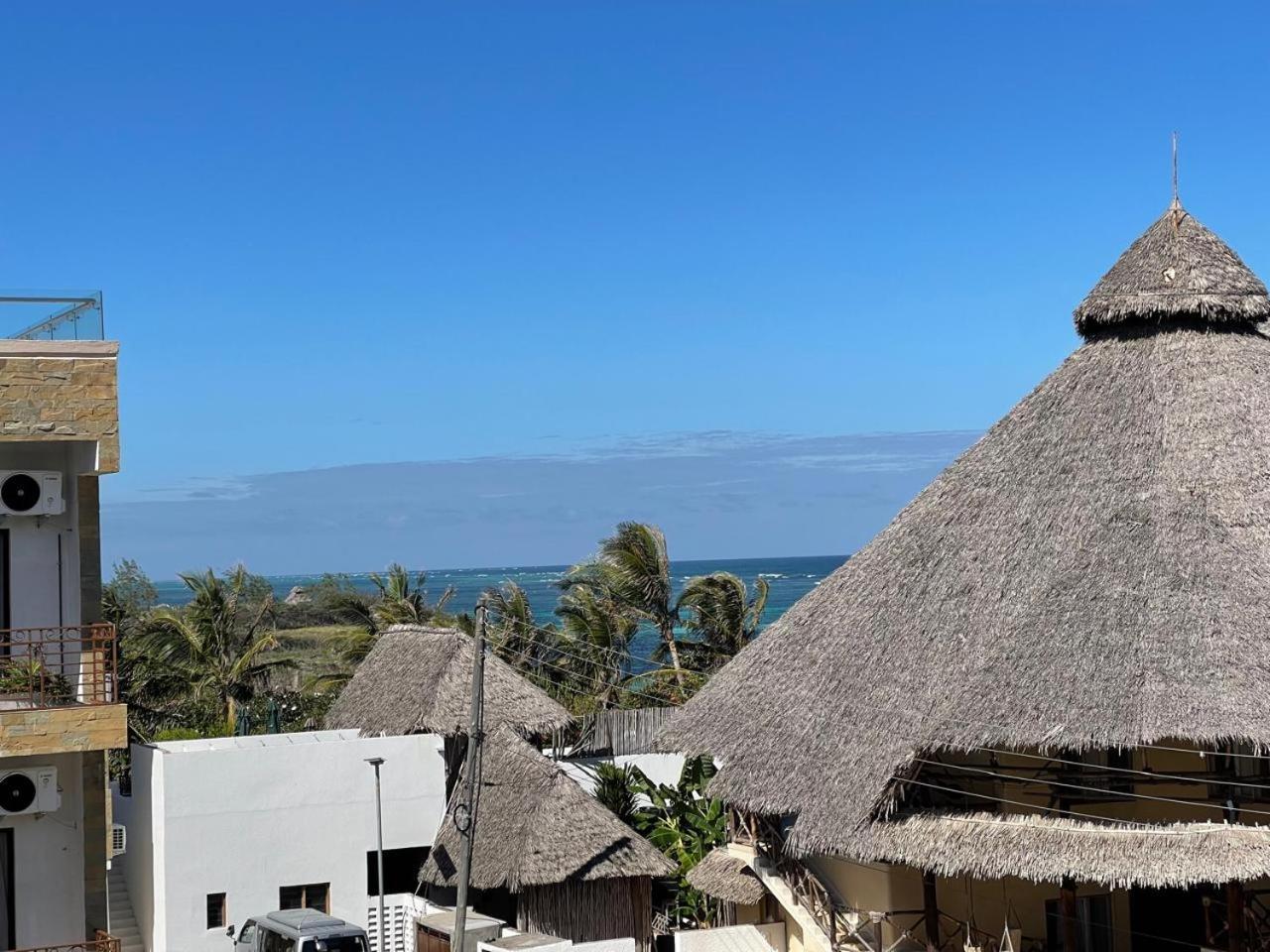 Mawe Zuri Resort Watamu Exterior photo
